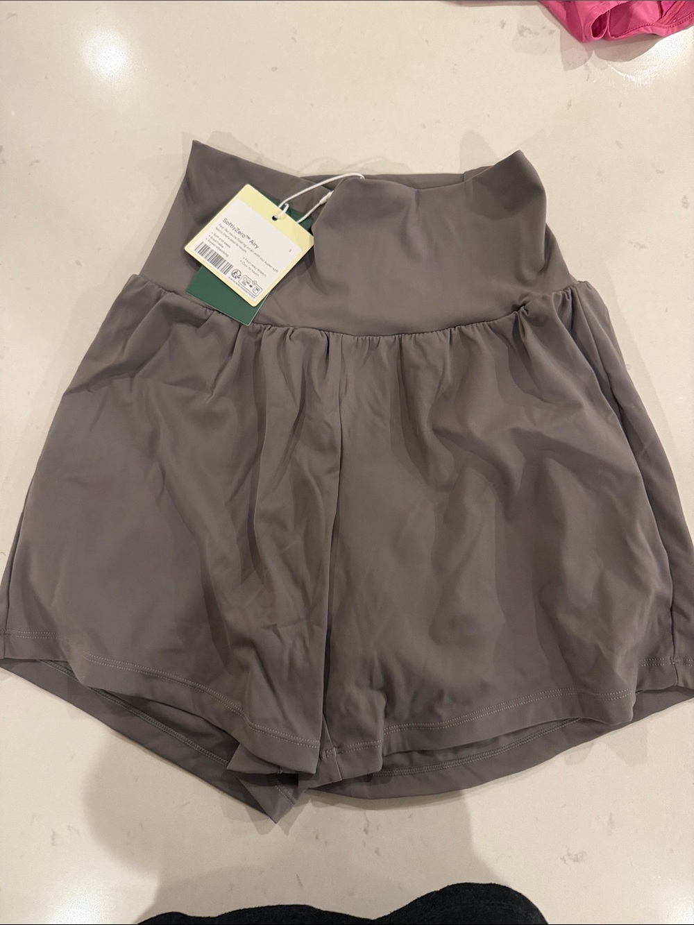 HALARA Women's High-Waist Athletic Flow Shorts — Gray